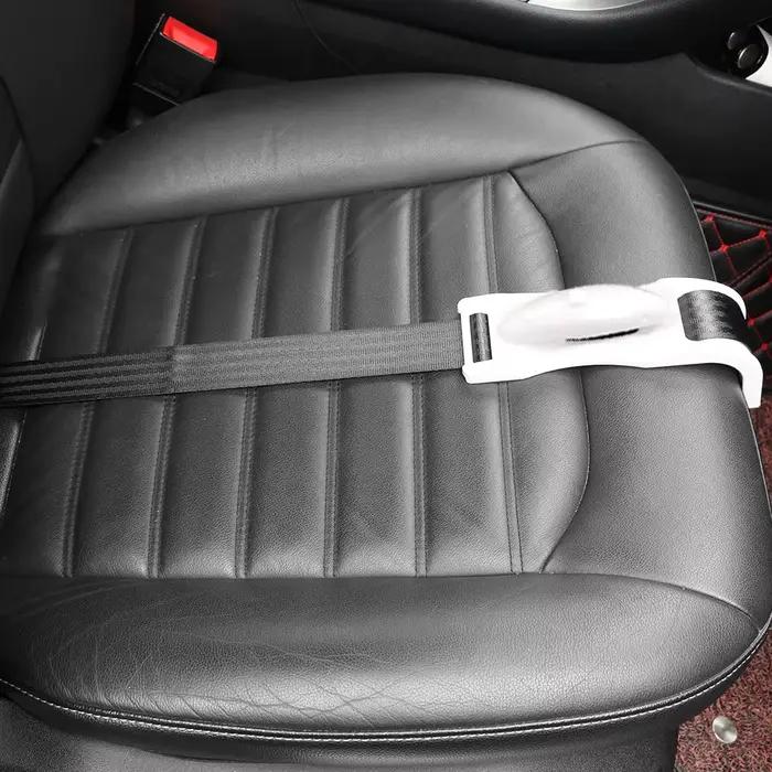 Ajusteur de ceinture de sécurité de voiture enceinte femme