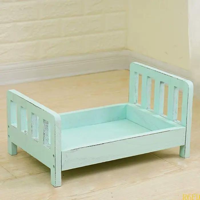 Lit en bois pour photos de nouveau-né, pose confortable et élégante pour bébé, cadeau idéal pour la naissance ou l'anniversaire, utilisation comme support de décoration ou jouet d'imitation