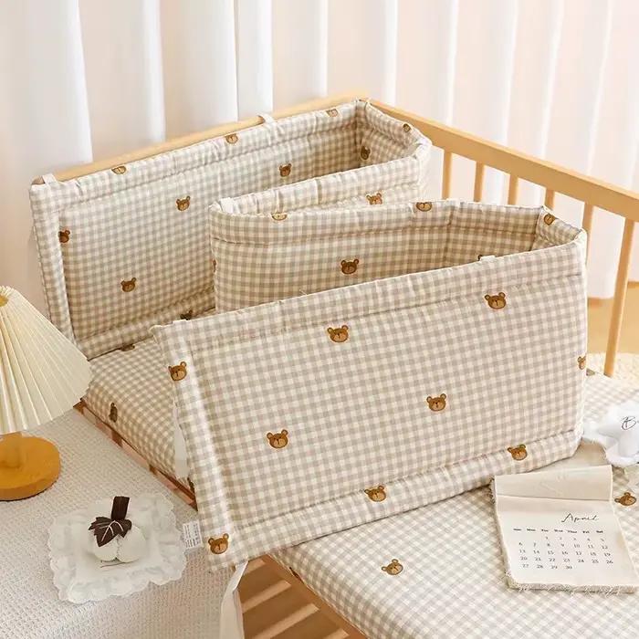 Protection de lit bébé souple pure avec bandes anti-collision motif animal de compagnie pour chambre de bébé 1 à 3 ans