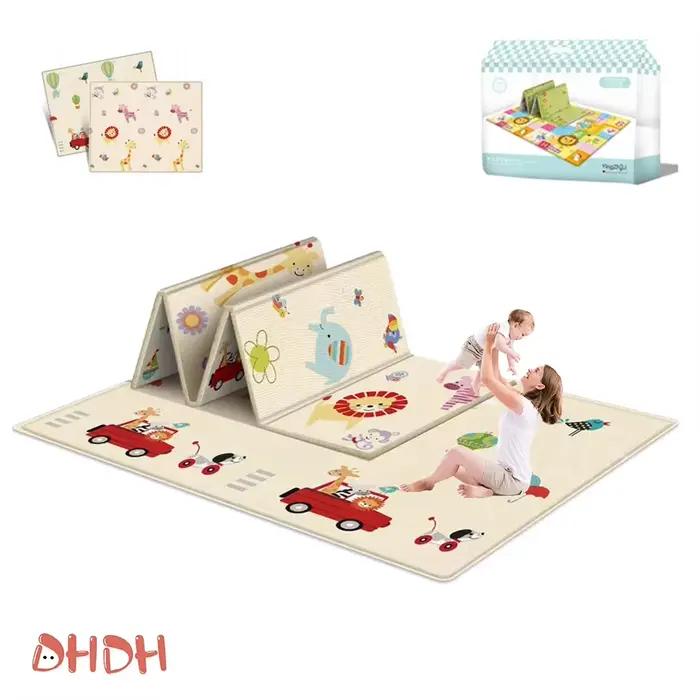 Tapis de jeu pliable aux motifs de dessins animés pour enfants, double face, imperméable, facile à transporter et à entretenir, pour activités de jeu et camping en plein air