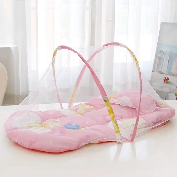 Lit de bébé pliable avec moustiquaire
