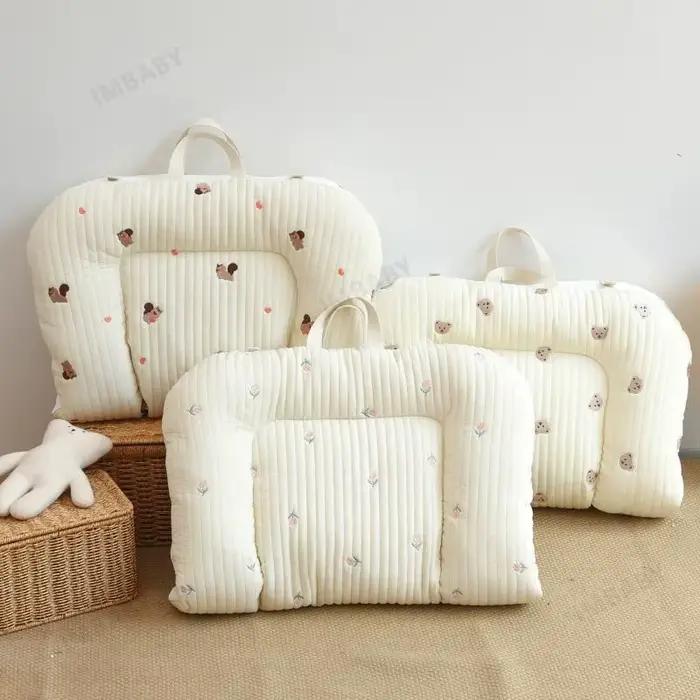Lit de bébé portable en coton matelassé double face avec poignée de transport pour nouveau-né et bébé occasions spéciales