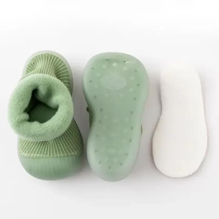Chaussures de marche chaudes et confortables pour bébé
