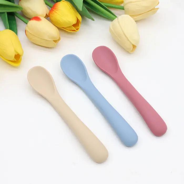 Cuillère souple en Silicone pour bébé, Gadgets d'alimentation, articles pour bébé, petite cuillère,