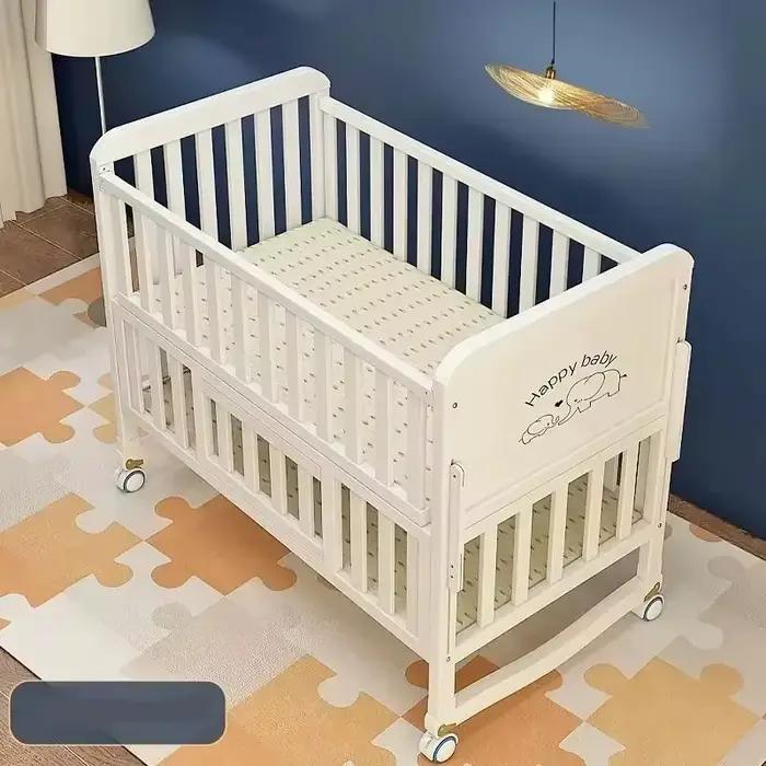 Lit bébé multifonctionnel en bois massif convertible en berceau, lit nid, lit d'enfant mobile avec r