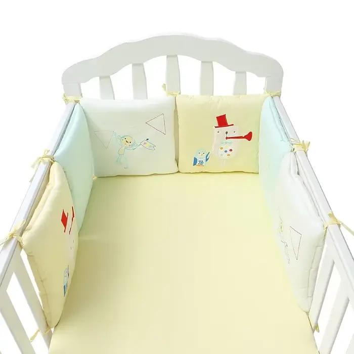 Coussinets de protection pour lit de bébé