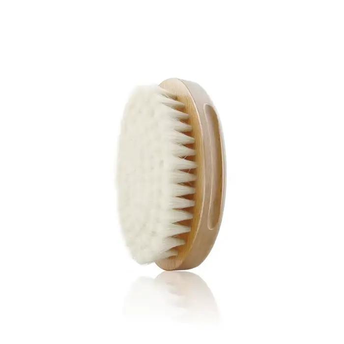 Brosse en bois de hêtre pour bébé
