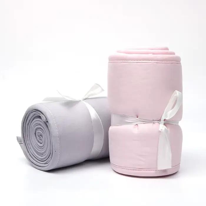 Protection Anti-Collision pour Bord de Lit Doux pour Bébé Unisexe en Coton Convient aux Enfants de 1 à 3 Ans Blanc ou Gris Occasions Spéciales Sécurité Douce